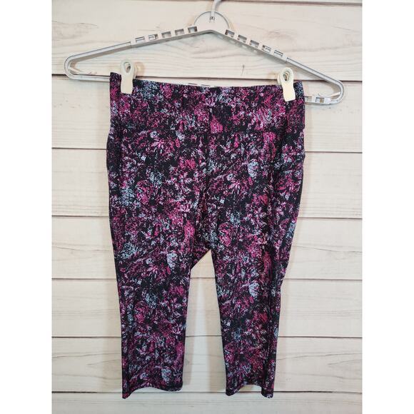 LIVI Activewear‎ Women's Printed High-Rise Soft Capri Leggings Size 18/20 - Picture 1 of 6